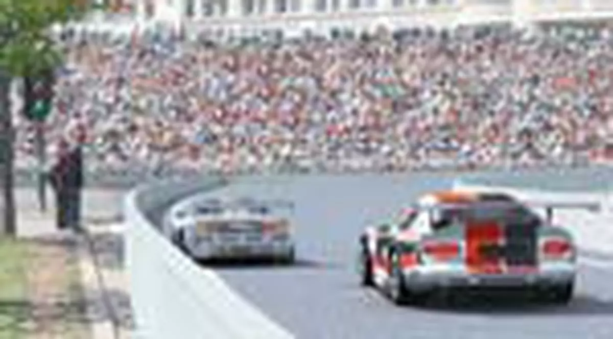 Romanii vor pilota un Dodge