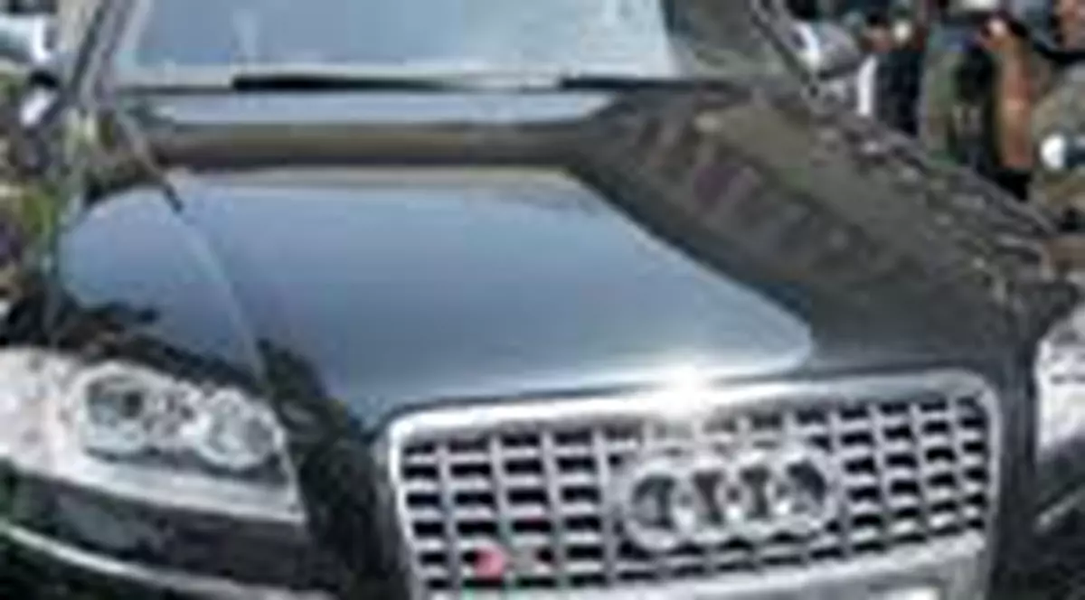 Masina unicat pentru Mutu