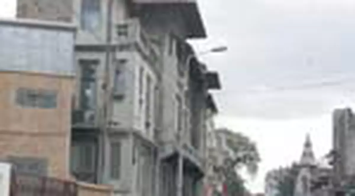 Basescu atrage clientii