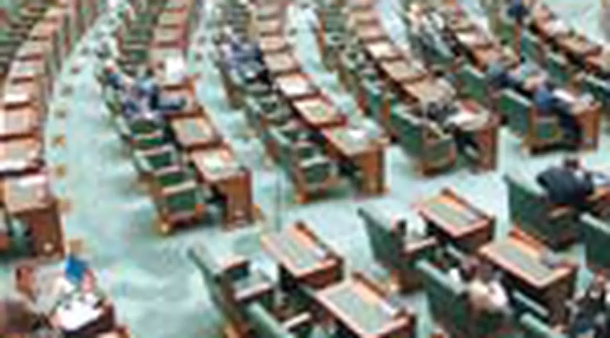 Asa 'se munceste' in Parlament!