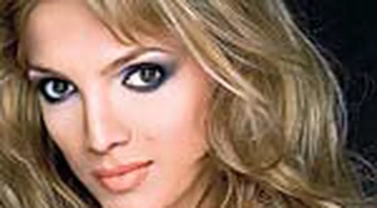 Cristina Spatar  are firma de constructii