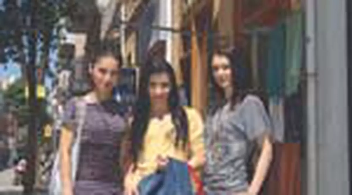 'Etnicele' si-au luat portocali din Cipru 