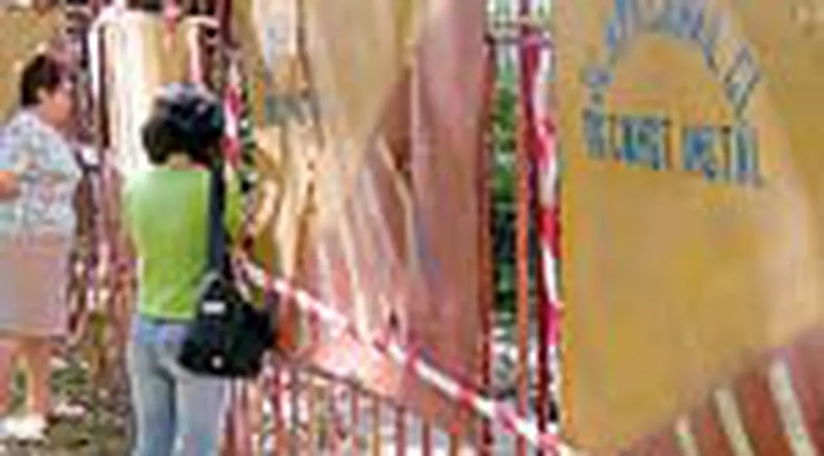 Baiatul care a cazut in groapa se simte bine