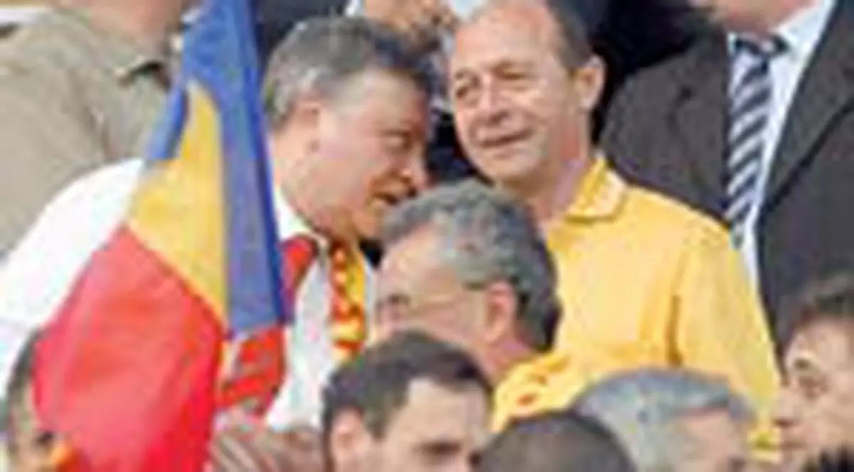 Basescu, langa 'tricolori'