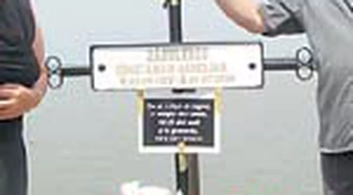 Cruce la locul crimei de pe balta