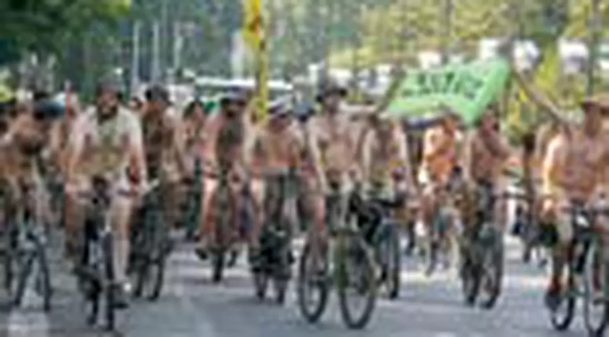 300 de biciclisti goi au manifestat in Madrid