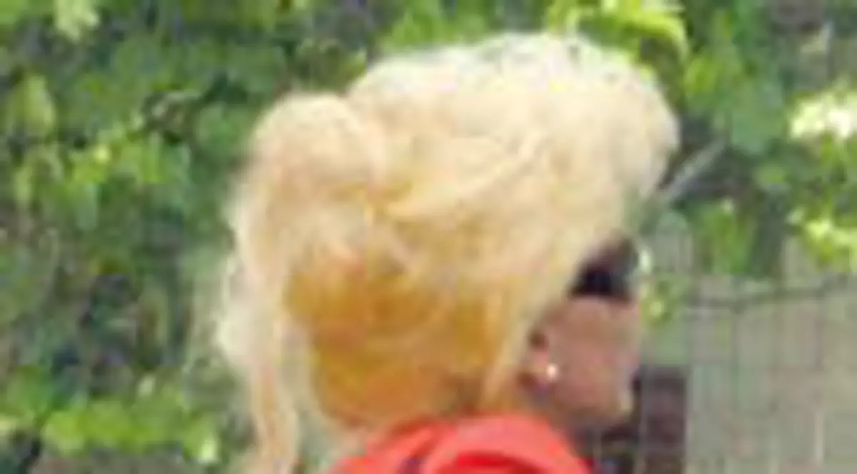 'Puteau sa ma bage  in mormant'