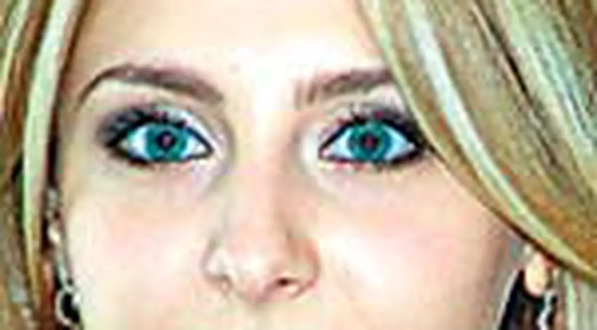 Alina e studenta cu bursa de merit