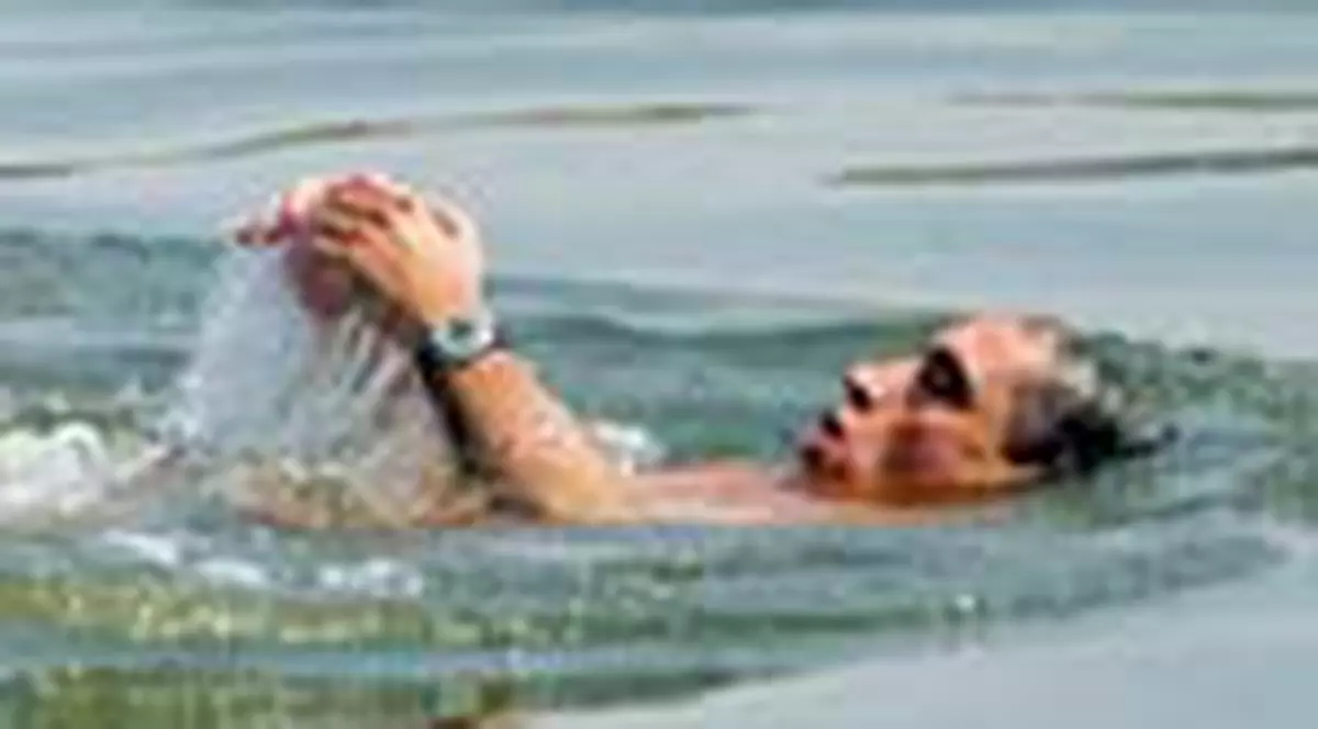 'M-arunc in mare, chiar daca apa are 13 grade'