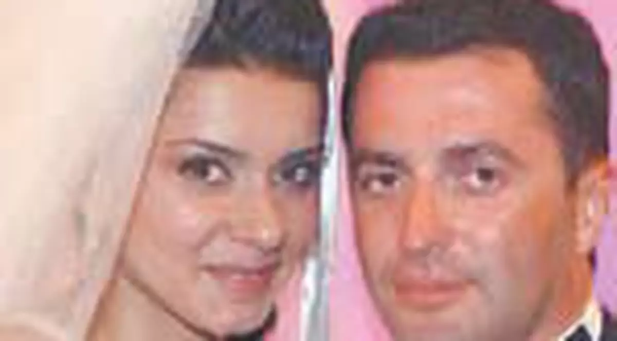 S-a insurat Dezbracatu'