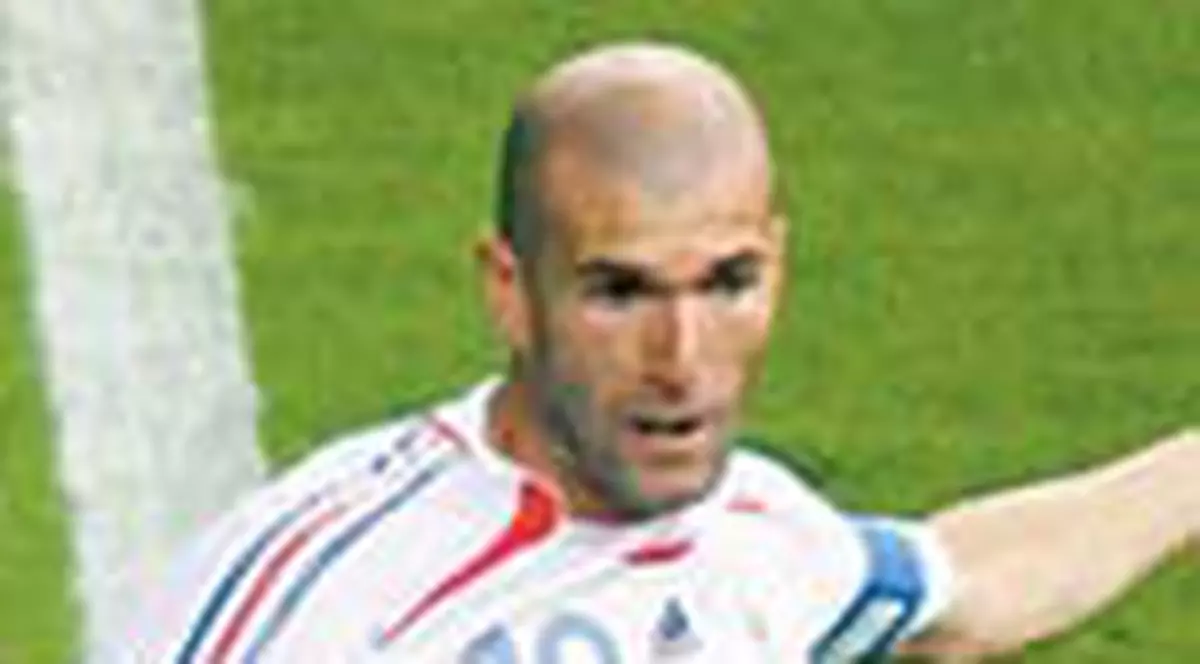 LA Galaxy ii ofera lui Zidane 50 de milioane de dolari!