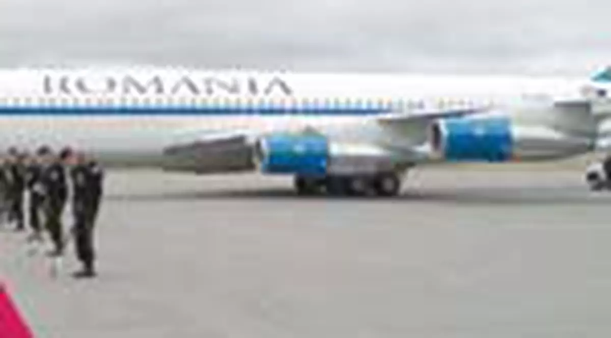 Basescu zboara cu un harb