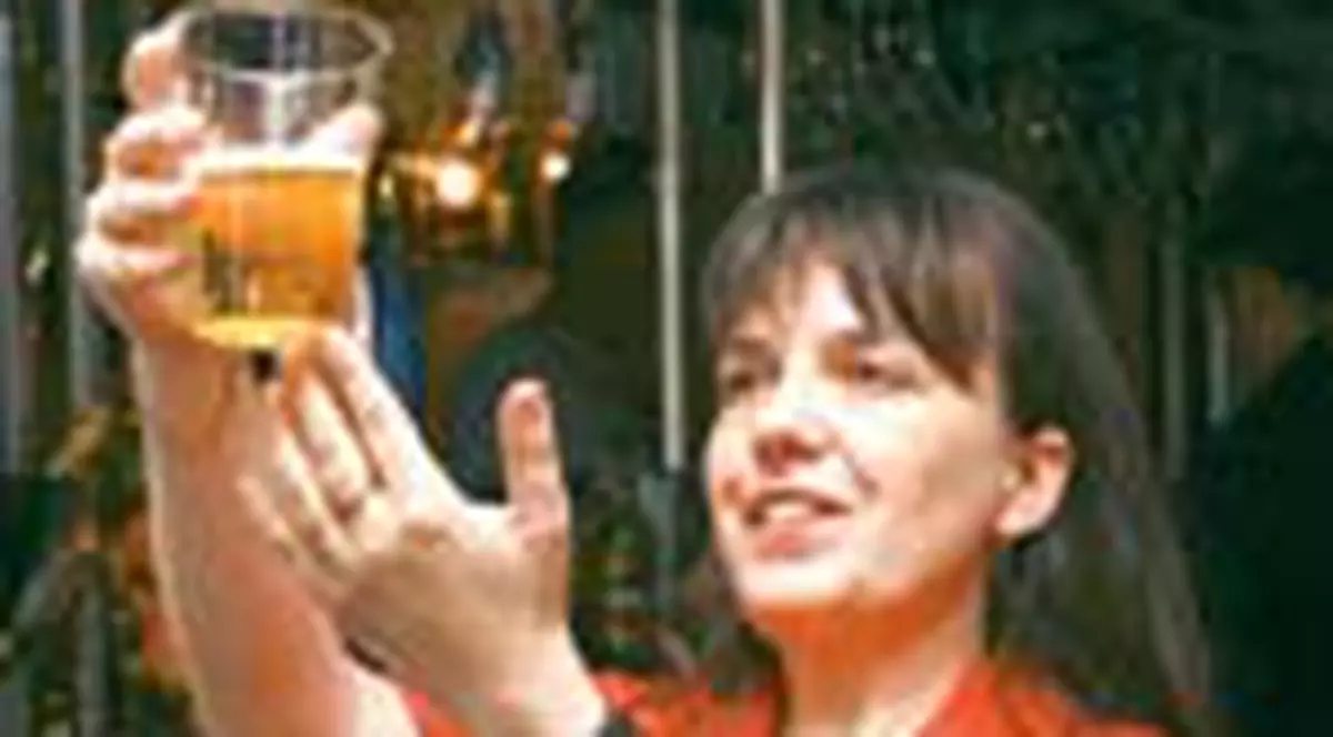 Este cea mai buna degustatoare de bere 