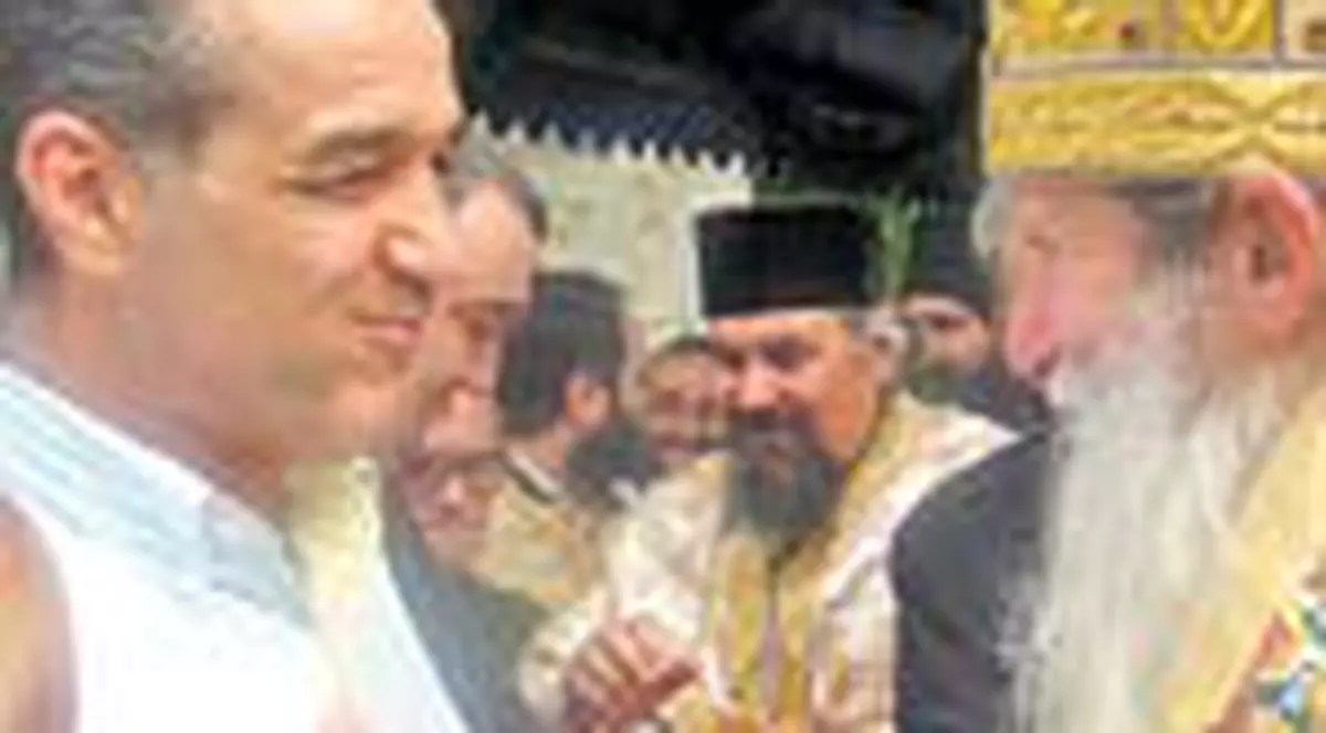 Gigi Becali s-a rugat la Putna