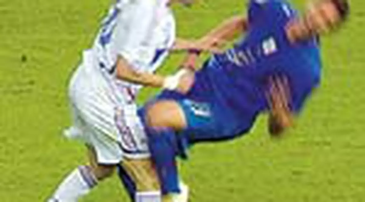 'Zidane a dat bine, a cazut adversarul. Ganea a gresit upercutul'