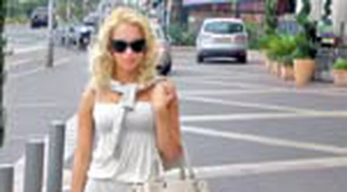 Andreea Spataru, la cumparaturi pe Coasta de Azur