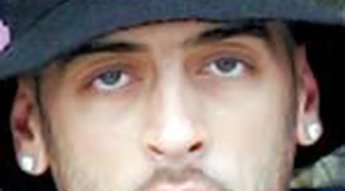 La sfarsitul lunii, CRBL vrea sa plece cu iubita in Maldive