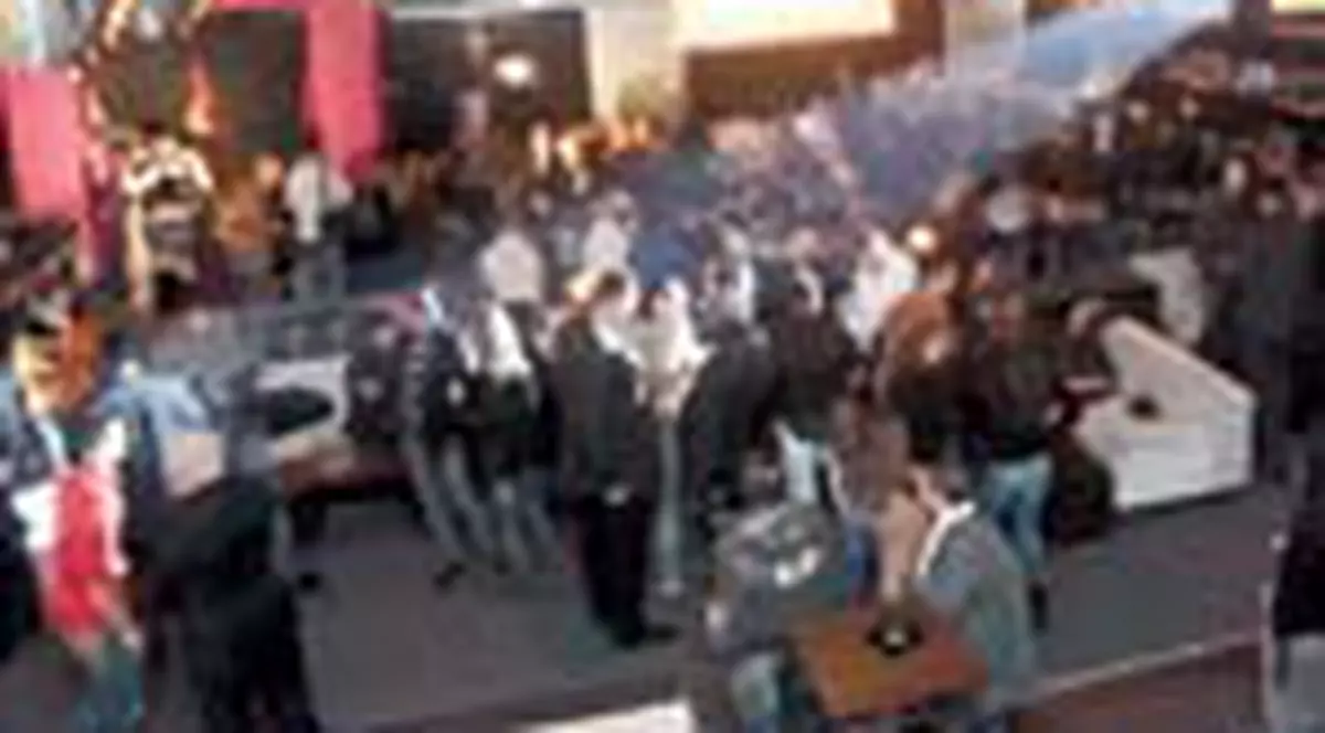 700 de invitati la nunta lui Bursuc