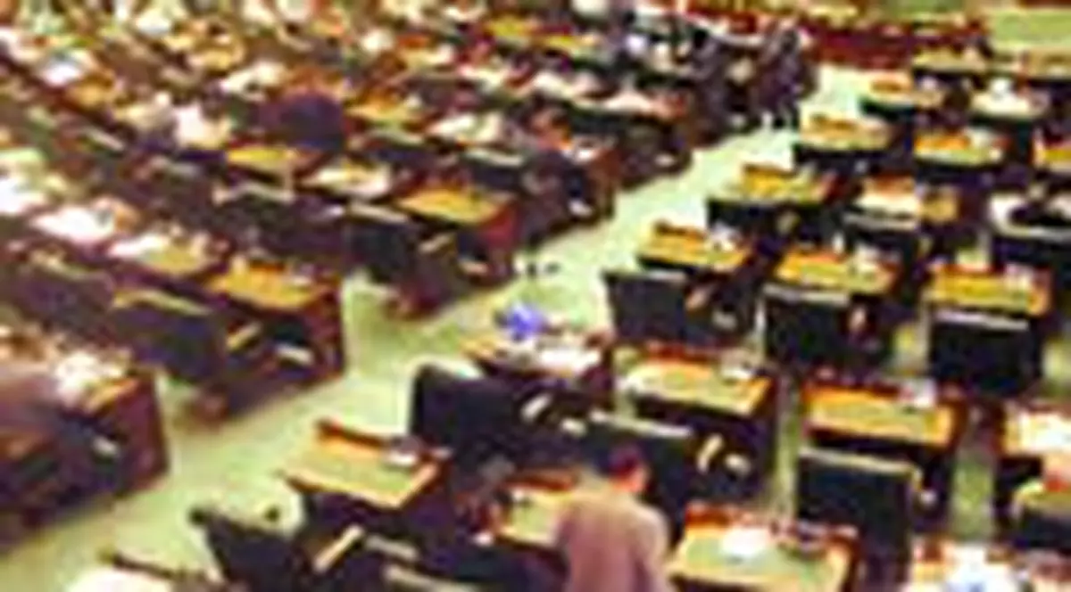 Senatorii n-au chef de sedinte!