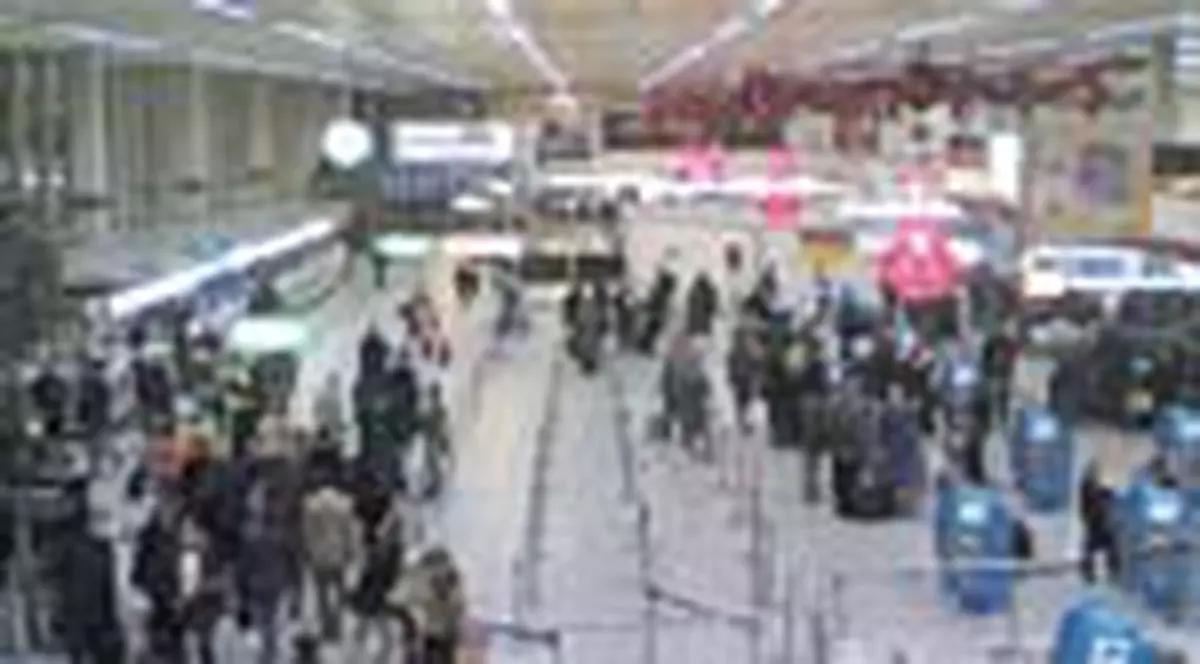 Controlat si in pantofi 