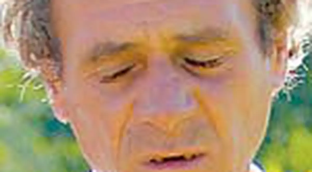 Snopit in bataie de preotul satului