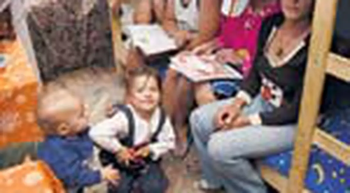 'De multe ori merg nemancati la scoala'