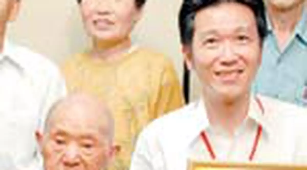 Cel mai batran om din lume a implinit 112 ani