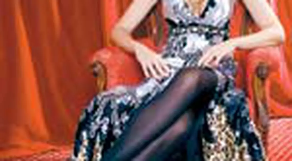 Sotia lui Zenga, imaginea casei de moda Nora B