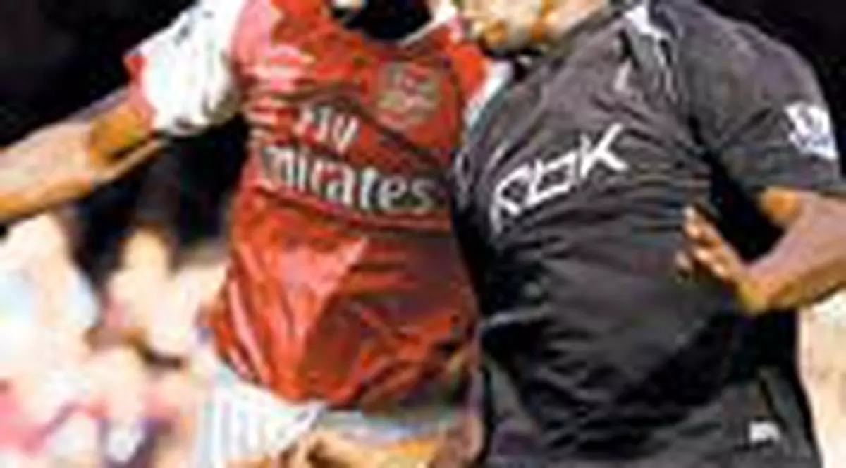 'Un elefant a strivit o furnica'