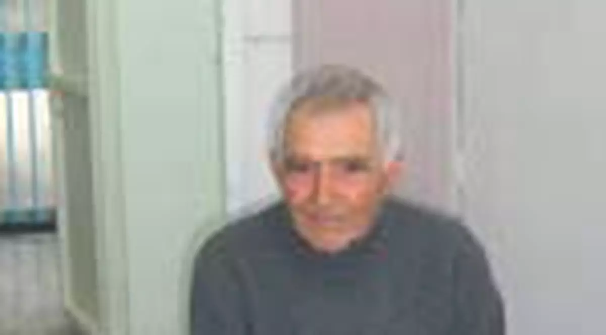 Bagat dupa grati la 82 de ani