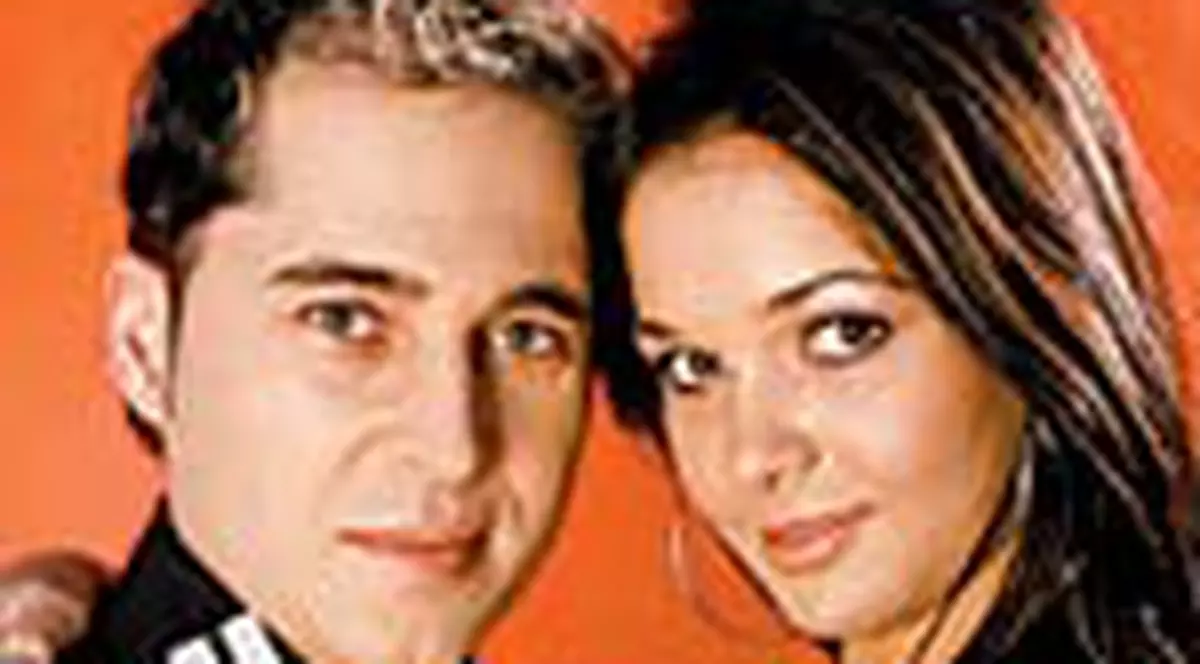 Dinu Maxer filmeaza cu Deea in Egipt