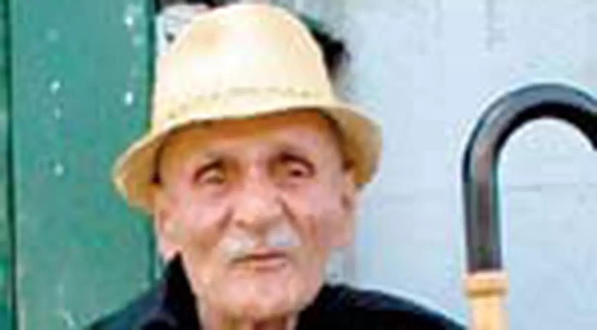 Ajutor financiar pentru batranii care raman singuri