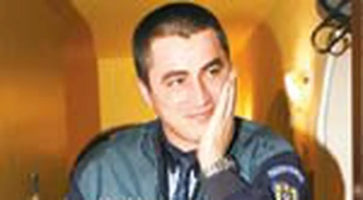 'Au luat ca proba chilotii lui tata'