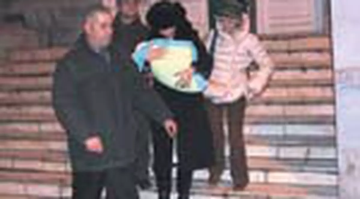 Au iesit zanele din spital!