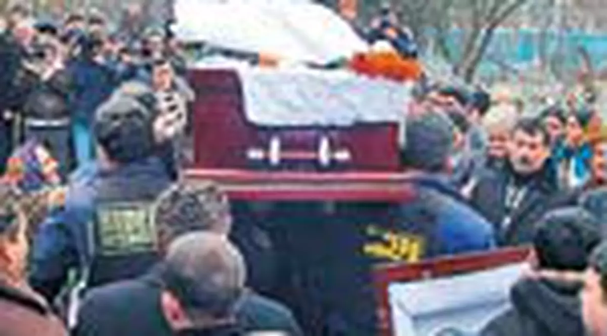 Inmormantare de 20.000 euro