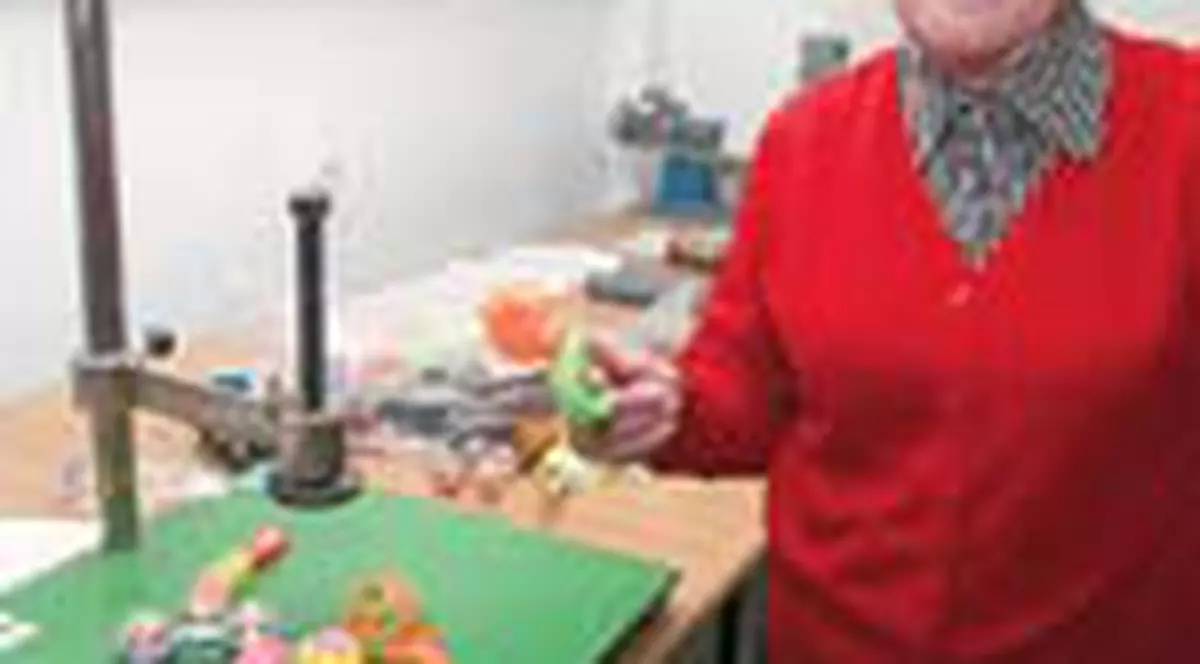 Uite cine strica  jucariile!