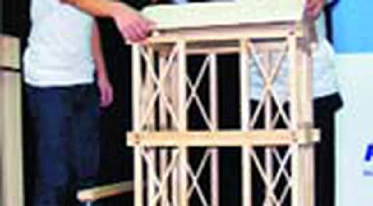 Japonezii ne invata sa ne ferim de cutremur