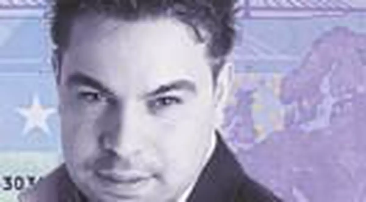 Salam, ingropat  de viu in bani