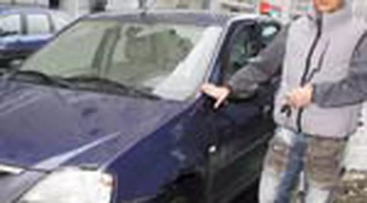 'Nu va atingeti de Logan!'