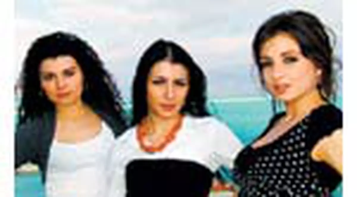 Etnicele au venit cu namol si apa de la Marea Moarta