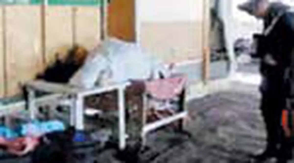 Atacati cu sticle incendiare