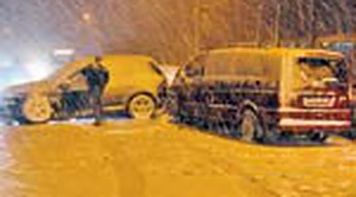 433  de tamponari din cauza poleiului