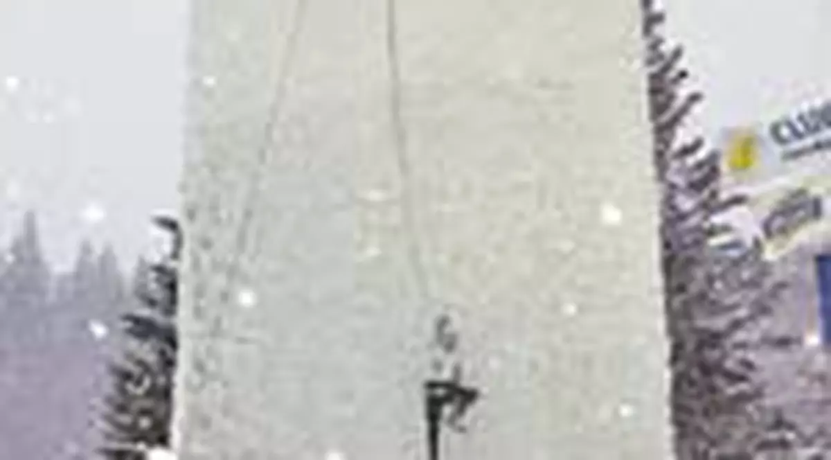Record de catarat pe un perete de gheata la Busteni