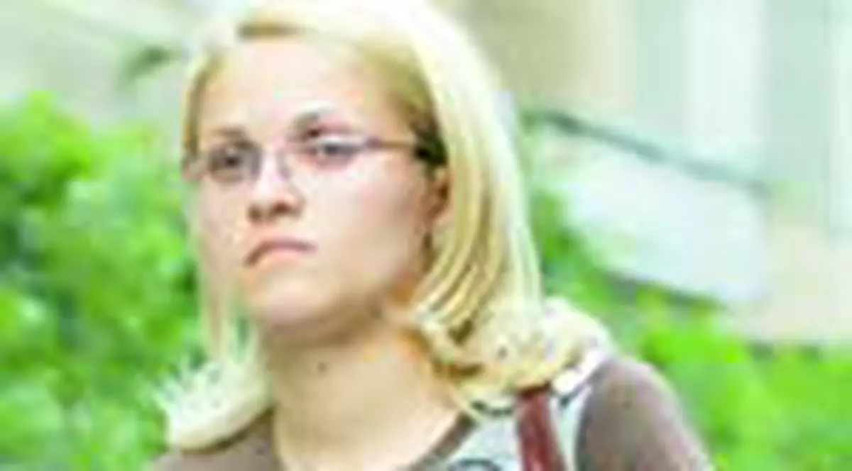 Profa Corina are datorii la intretinere