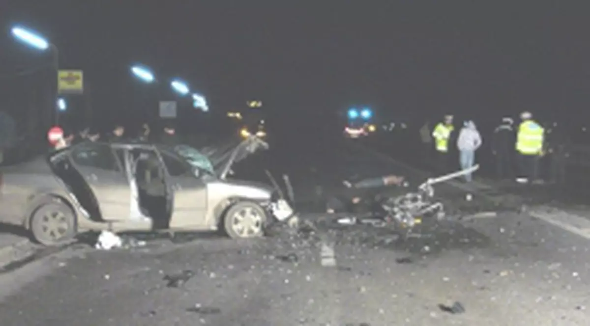 Ora 14.45: Si-au pierdut viata pe sosele