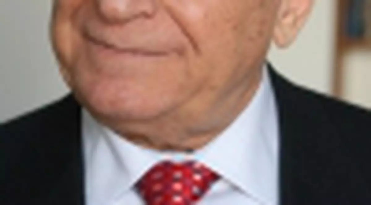 Ora 16.45: Ion Iliescu si-a revazut colegii de liceu