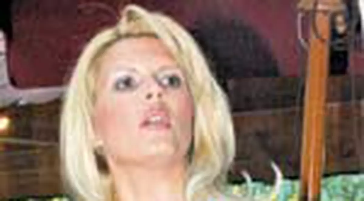 Elena Udrea sustine ca frumusetea dauneaza femeilor