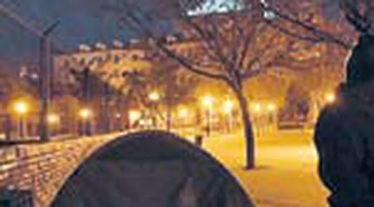 Isi aduna corturile in fiecare dimineata