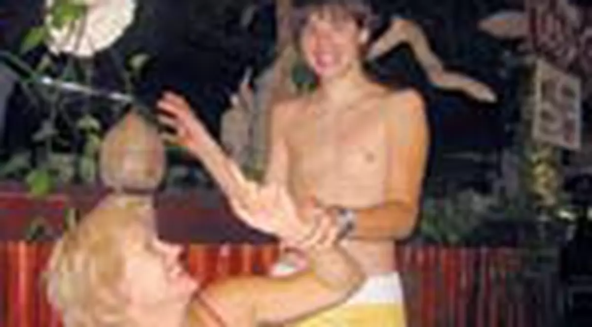 Fiul Monicai Tatoiu, suspendat de la scoala