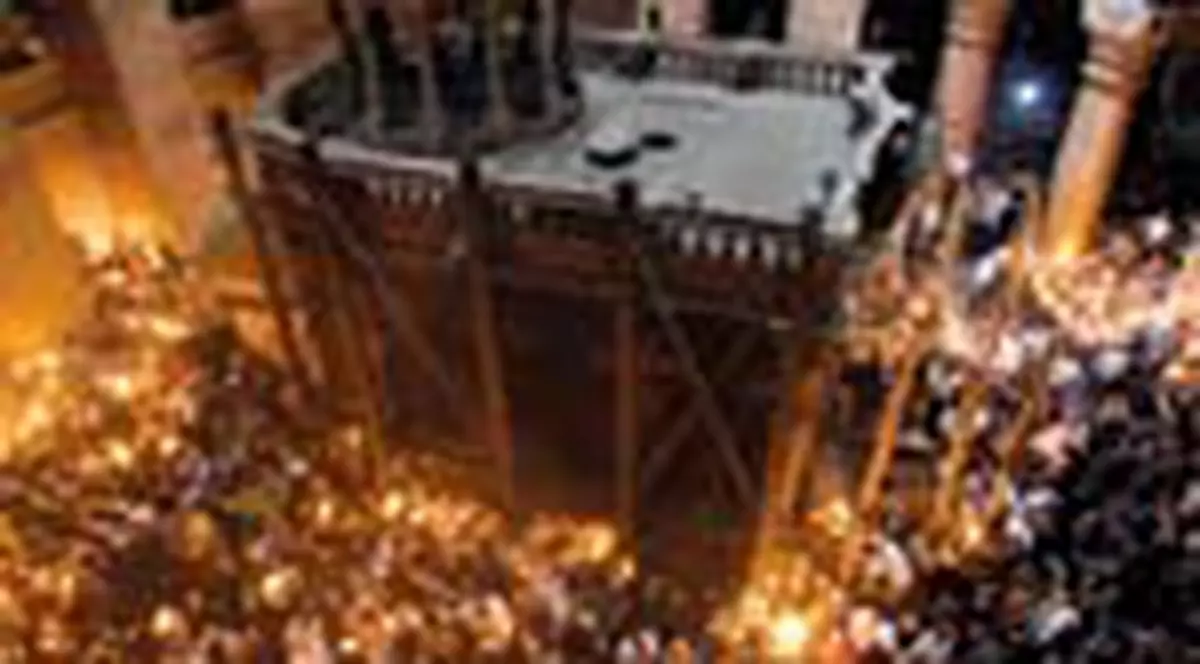 Sfanta Lumina coboara din cer